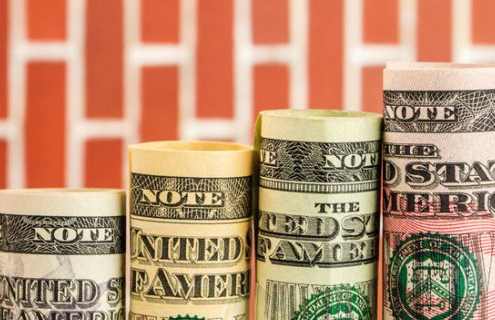 currency-rolled-up-to-form-bar-chart_inflation_65571224_s-770x320