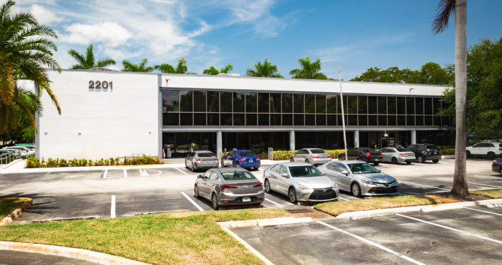 2201 Corporate Blvd Main Photo